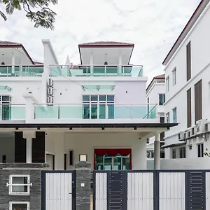 Joyful Guesthouse#islandhosp Homestay George Town